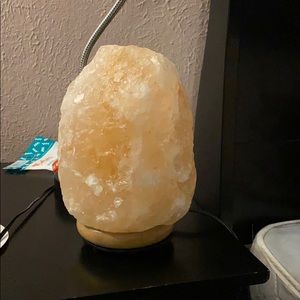 Salt lamp